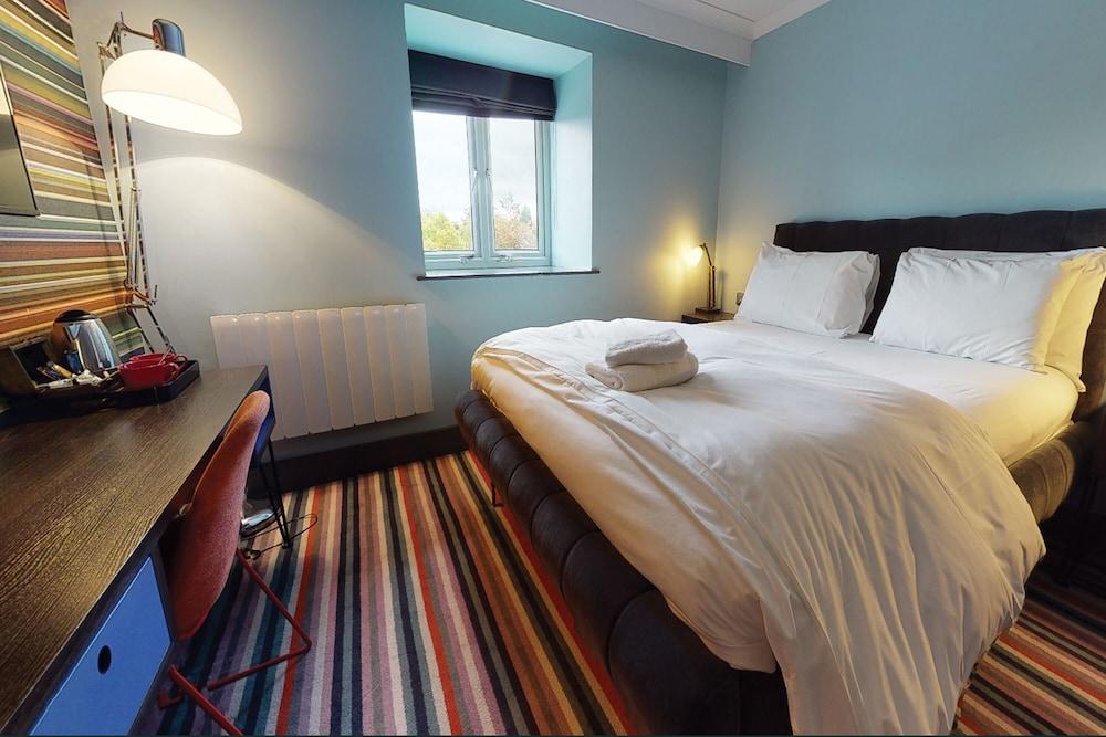 Village Urban Resort Manchester Cheadle — 9