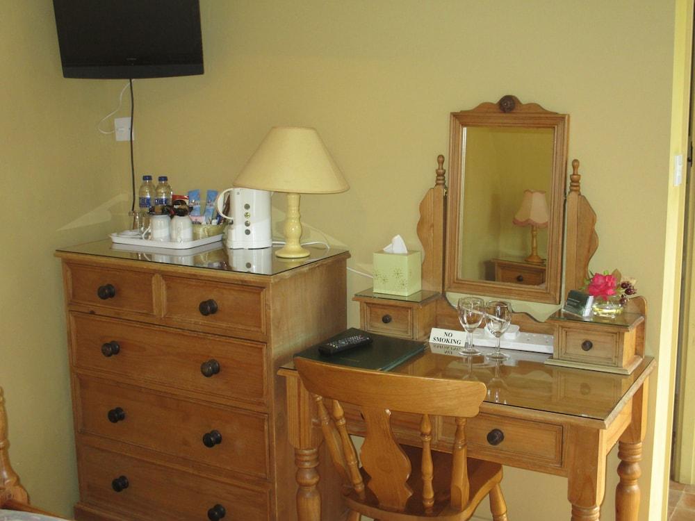 Brambles B&amp;B — 9