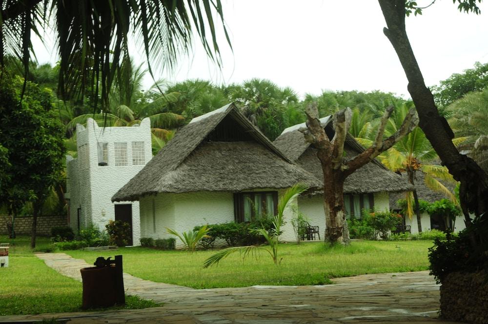 JACARANDA INDIAN OCEAN BEACH RESORT SOUTH COAST 995295