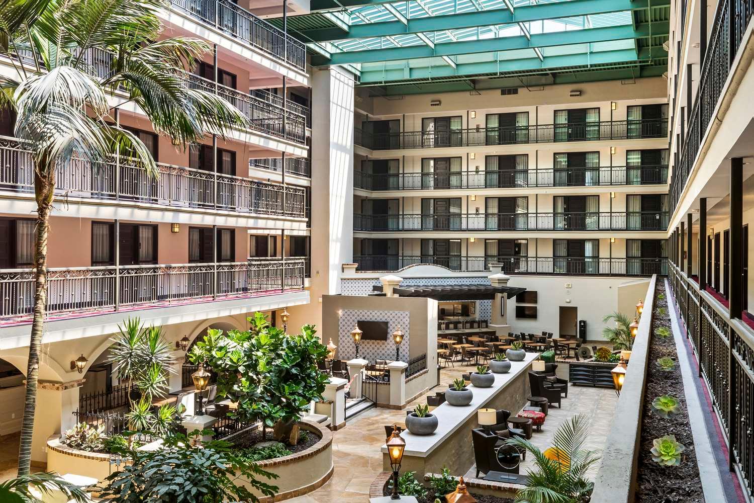 Embassy Suites by Hilton Los Angeles International Airport South — 4