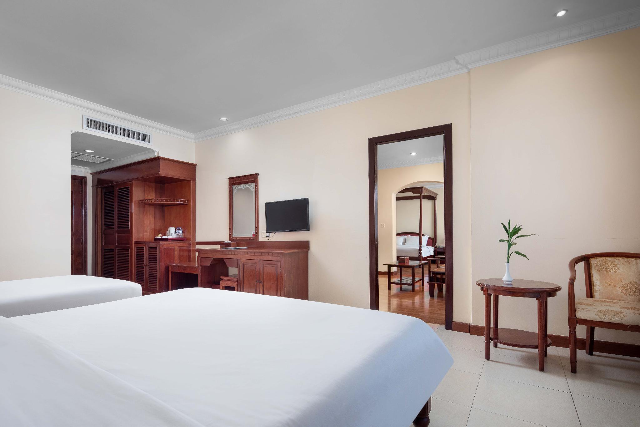 ANGKOR HOLIDAY HOTEL — 9