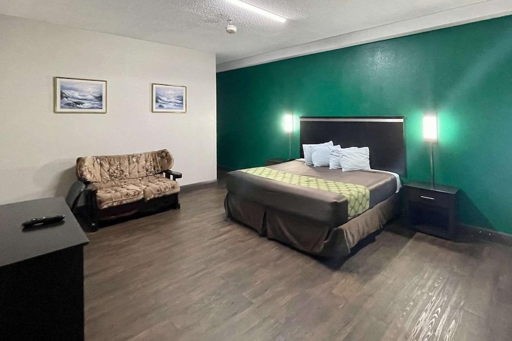 Rodeway Inn Georgetown TX — 10