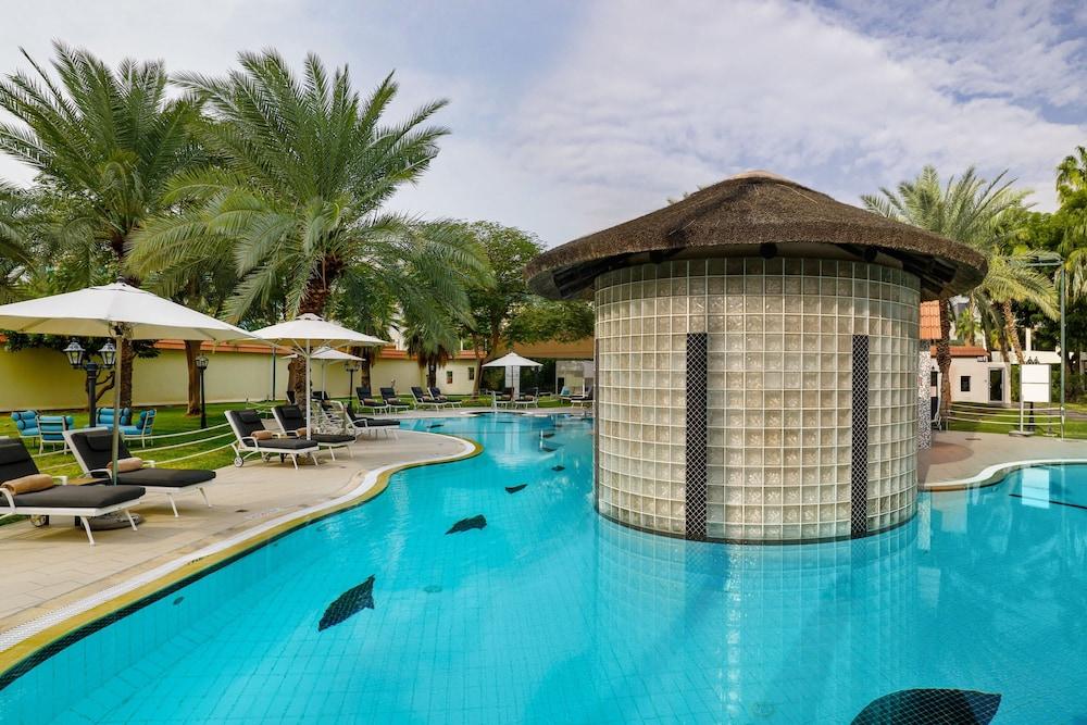 Le Meridien Dubai Hotel and Conference Centre — 7