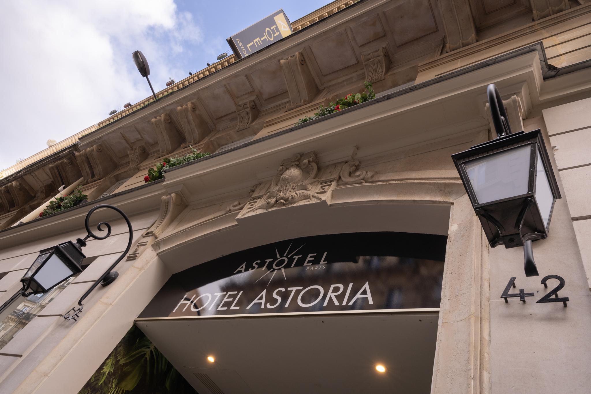 Astoria Astotel 6944 — 4