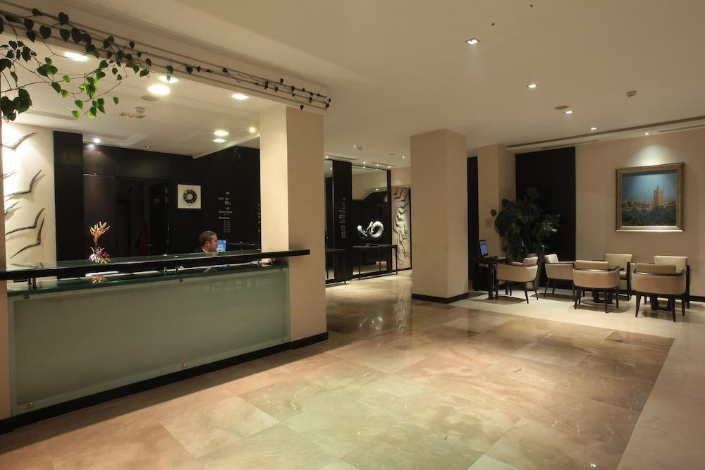 Ambassadeurs Hotel 1253758 — 5