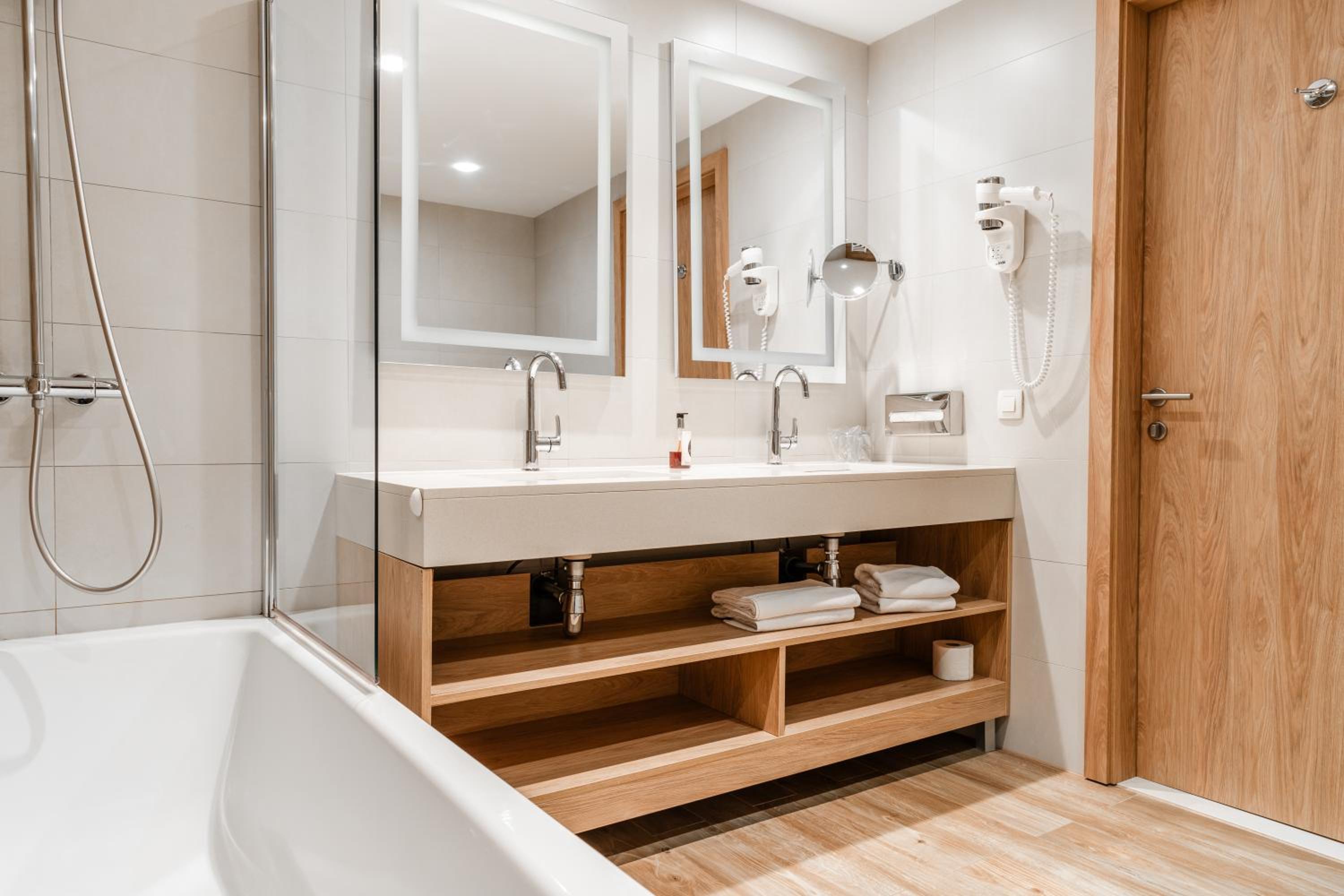 Hotel Kranjska Gora 1251138 — 4