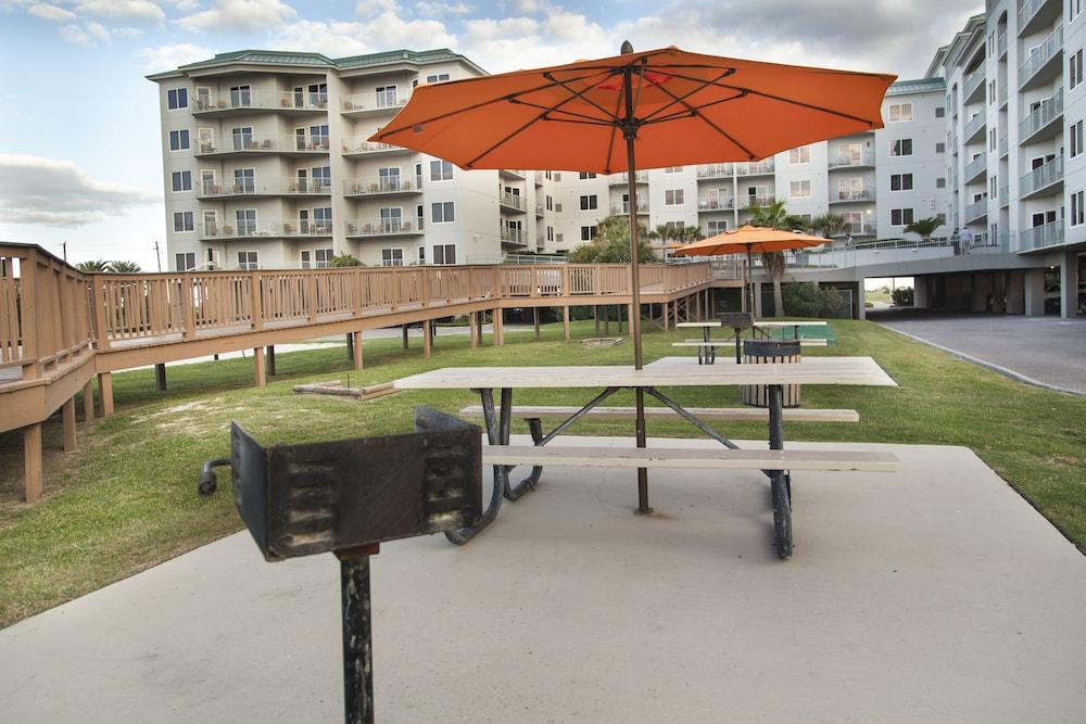 Holiday Inn Club Vacations Galveston Beach Resort — 7