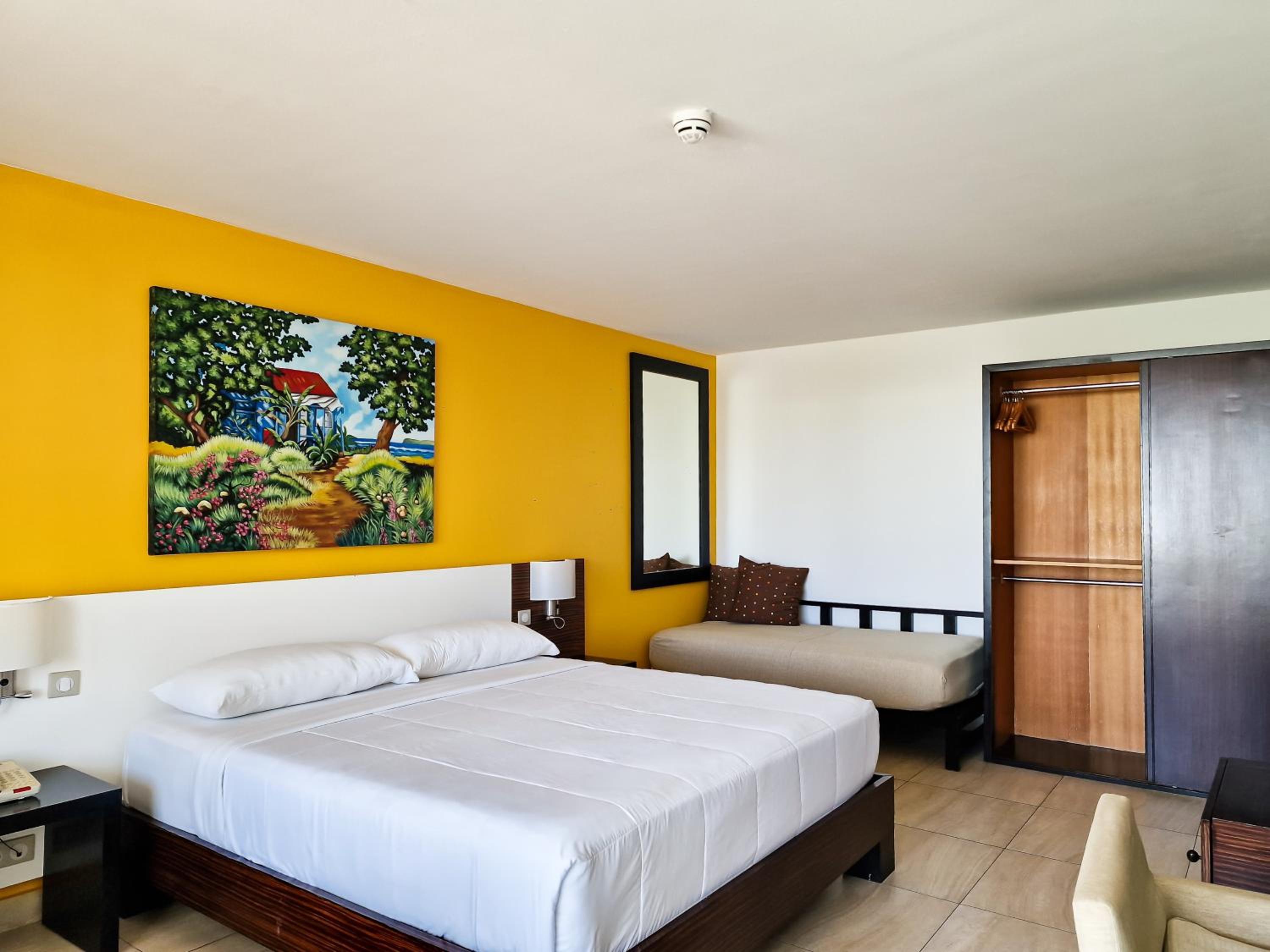 Hommage Hotel & Residences — 8