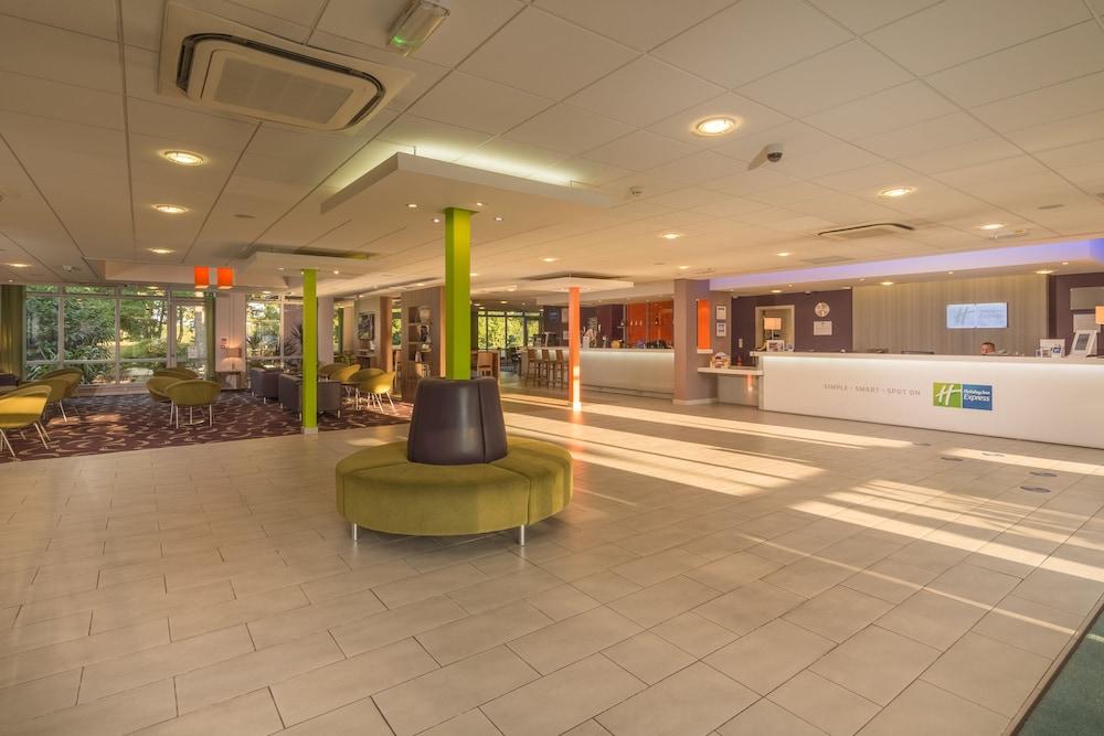 HOLIDAY INN EXPRESS PRESTON - SOUTH — 9