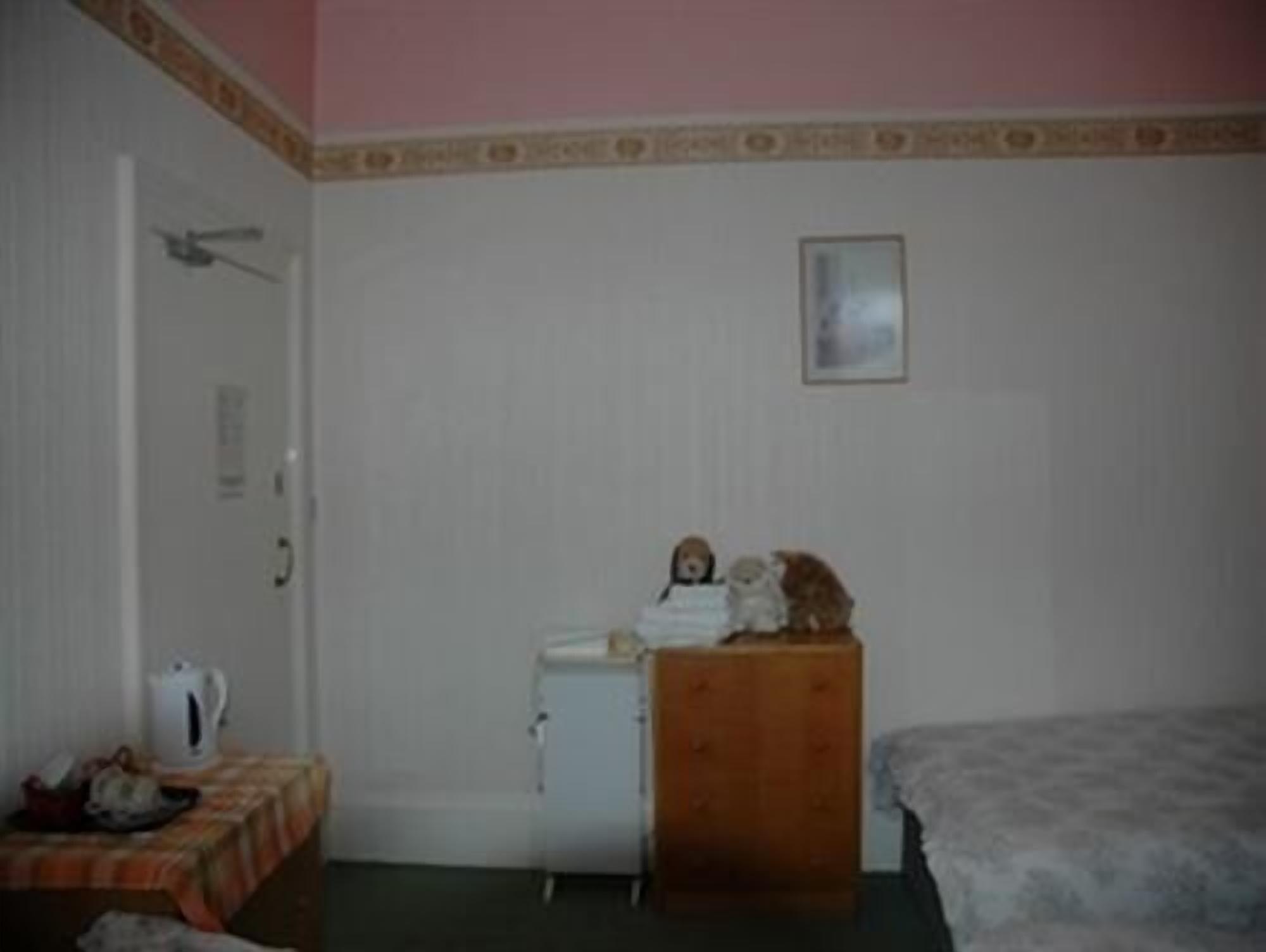 Eglinton Guest House — 7