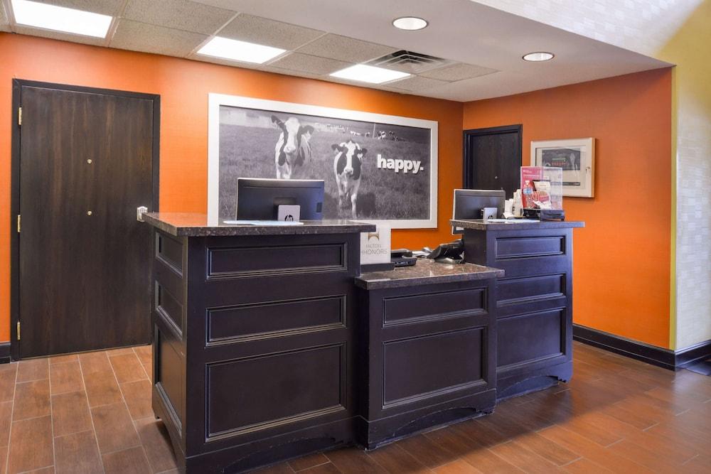 Hampton Inn Elkhart In — 3