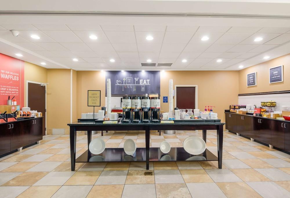 Hampton Inn Galax — 3