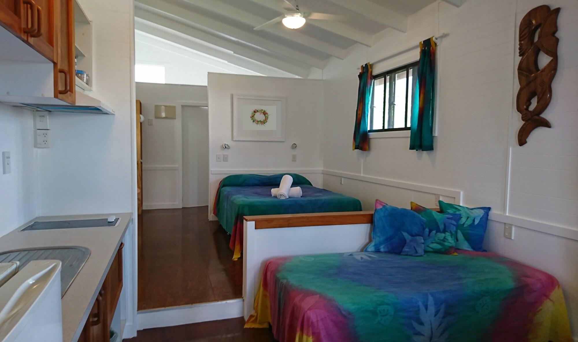 AROA BEACHSIDE INN — 4