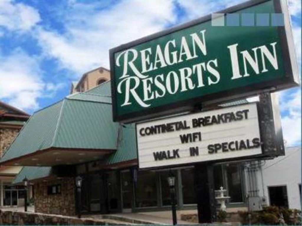 Reagan Resorts Inn — 2
