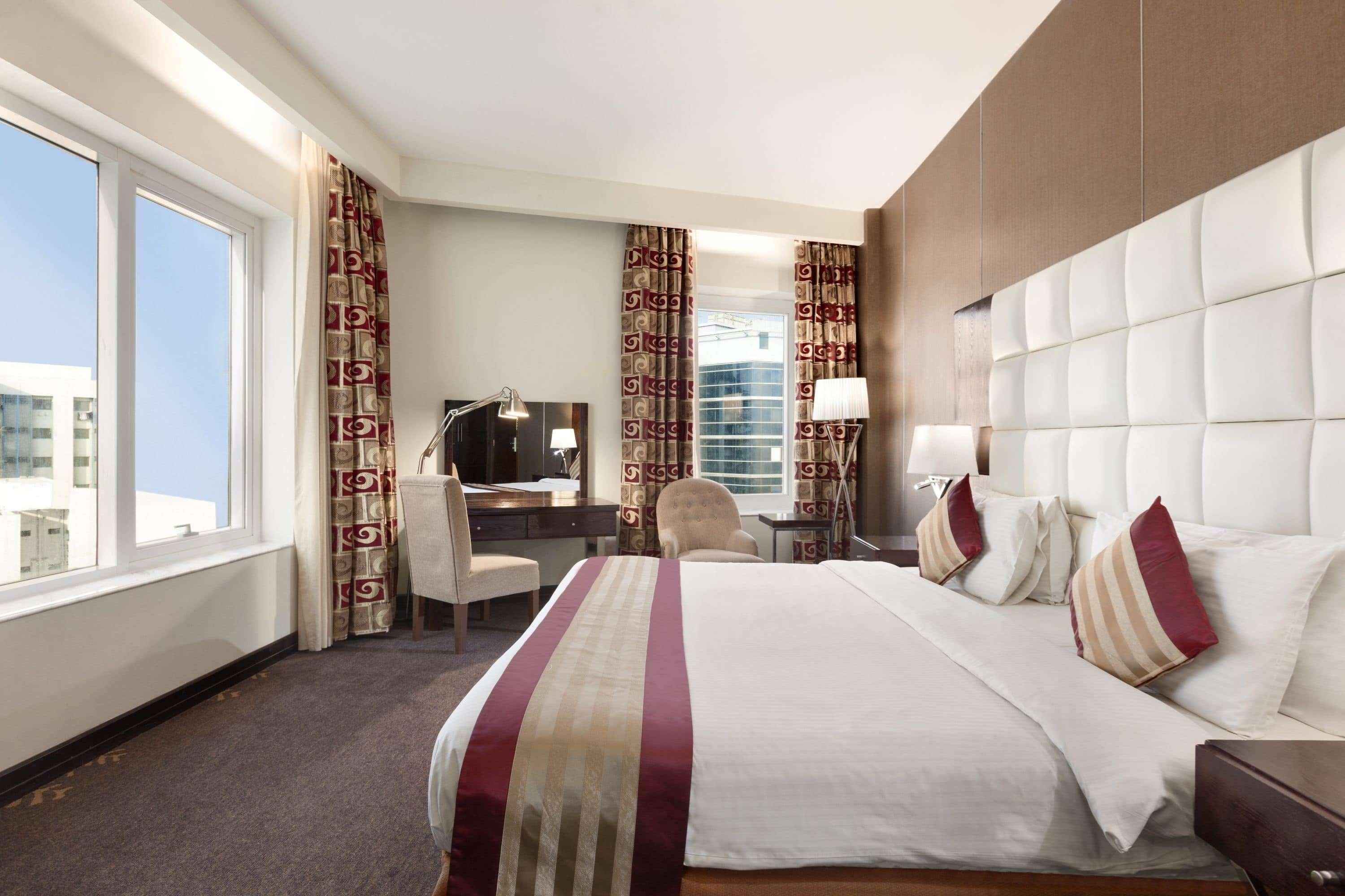 Howard Johnson by Wyndham Bur Dubai — 10