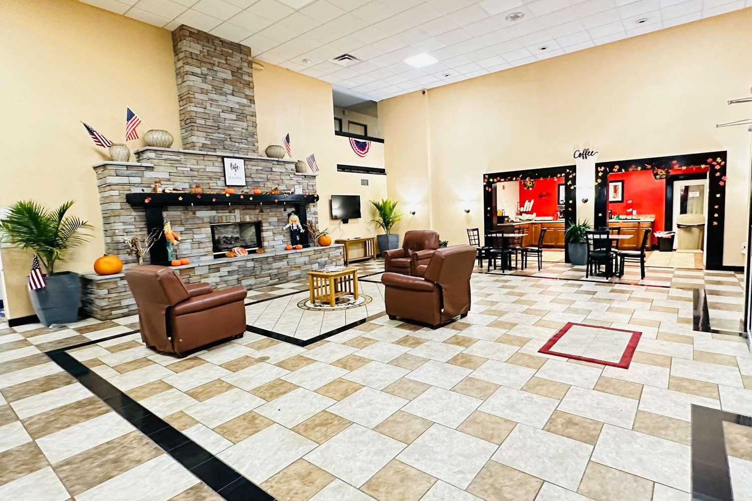 Econo Lodge Ardmore, OK — 8