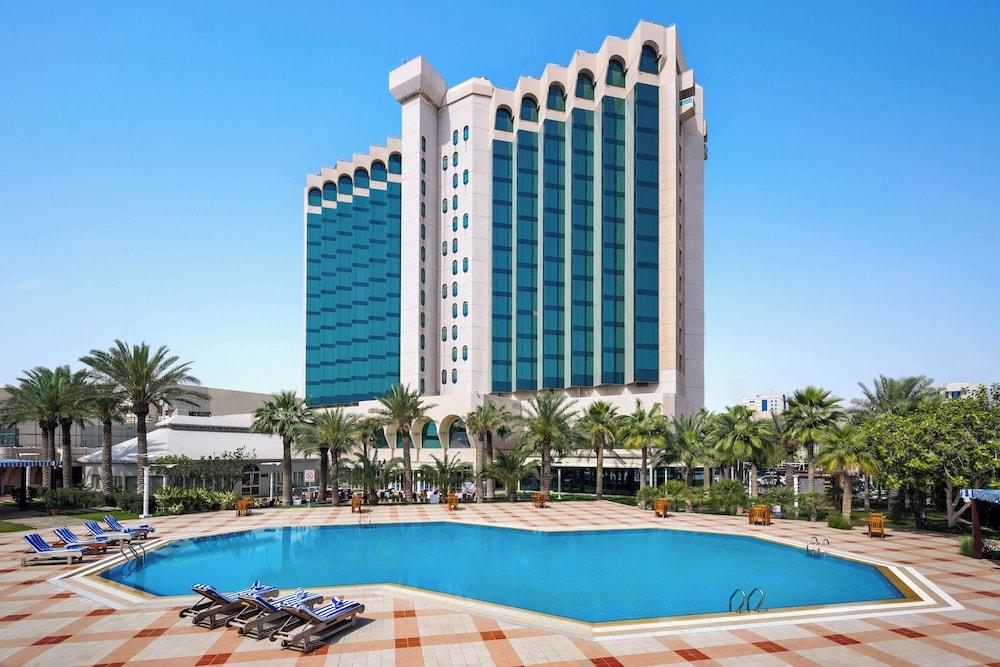 Sheraton Dammam Hotel & Convention Centre — 8