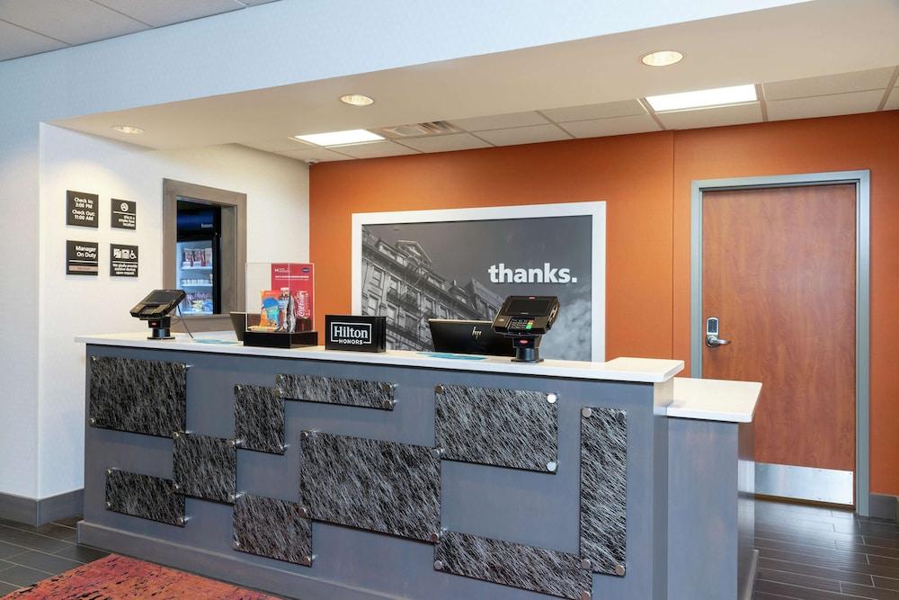 Hampton Inn Akronsouth — 7