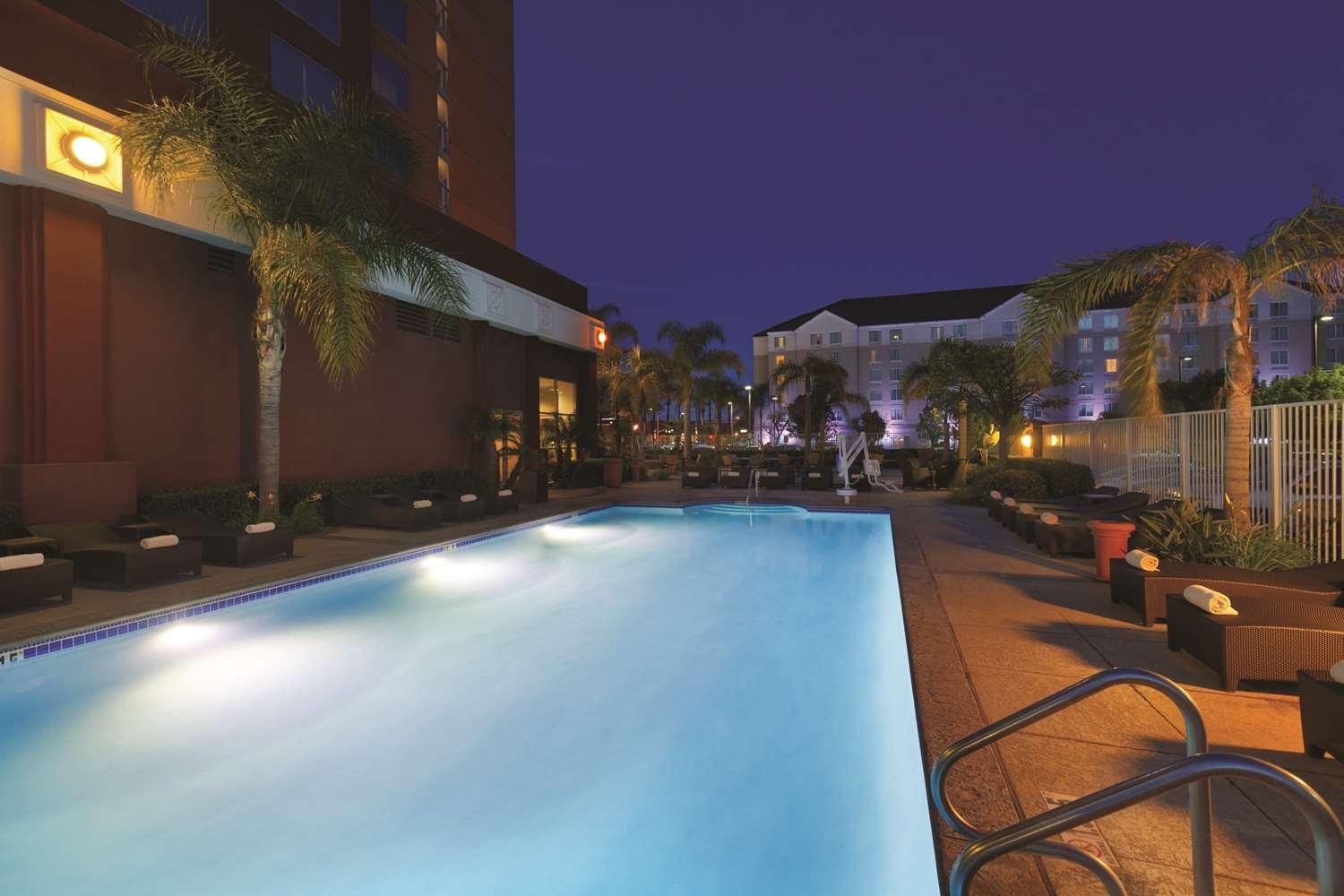 Embassy Suites By Hilton Anaheim South — 1