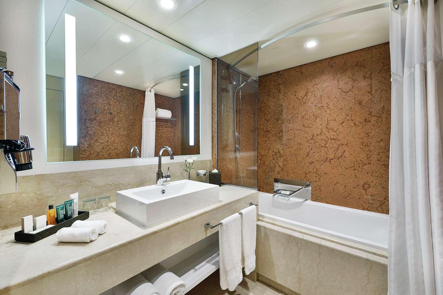 Transcorp Hilton Abuja 140814 — 8