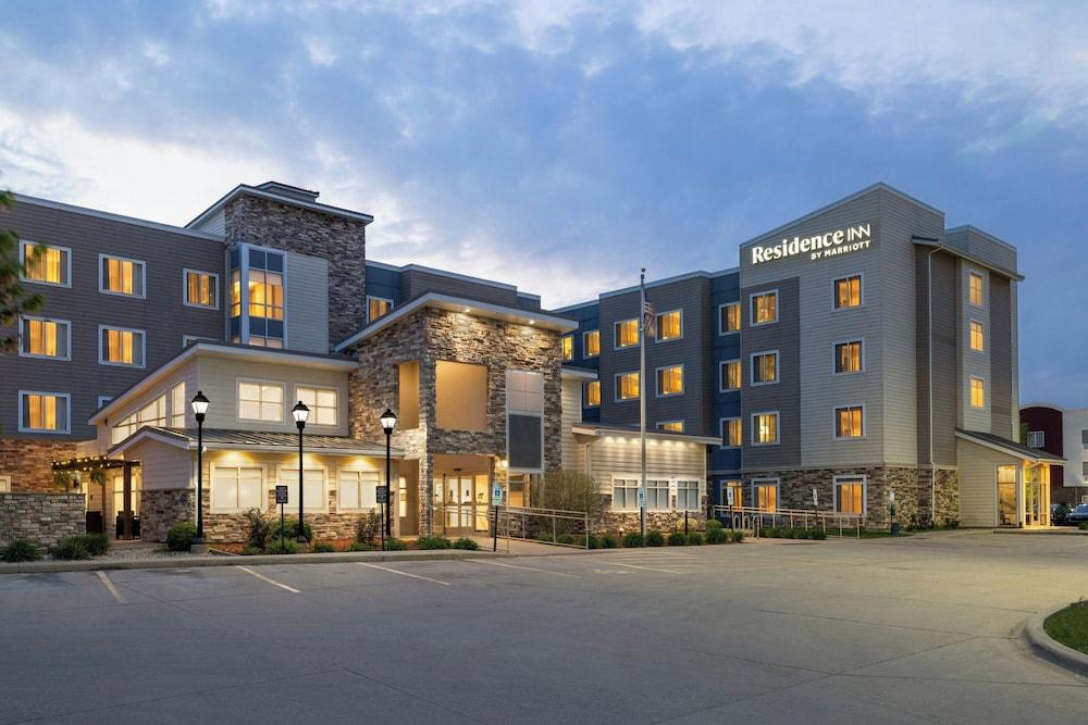 RESIDENCE INN CHAMPAIGN — 4