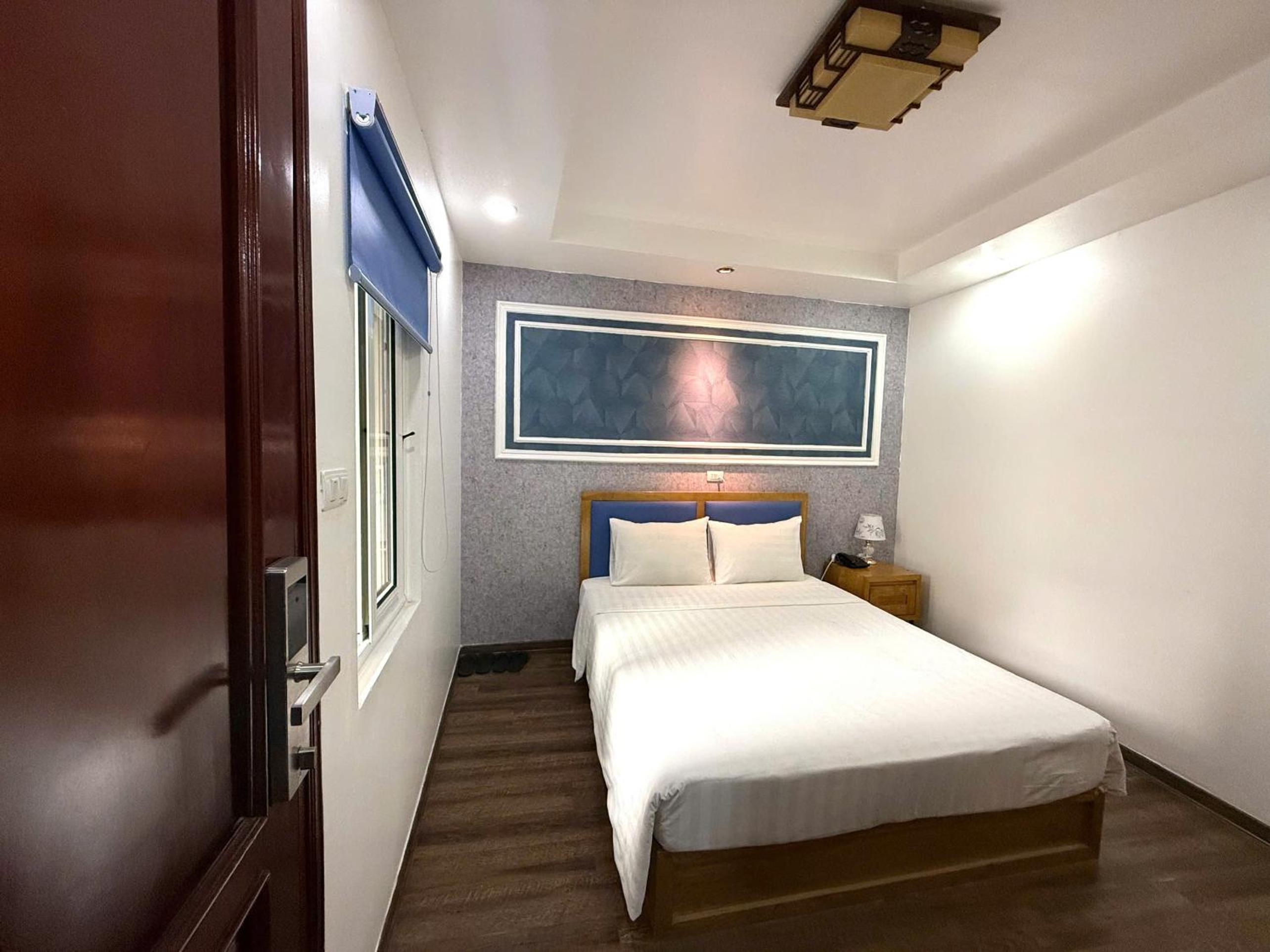 Holiday Suites Hotel & Spa Hanoi — 7