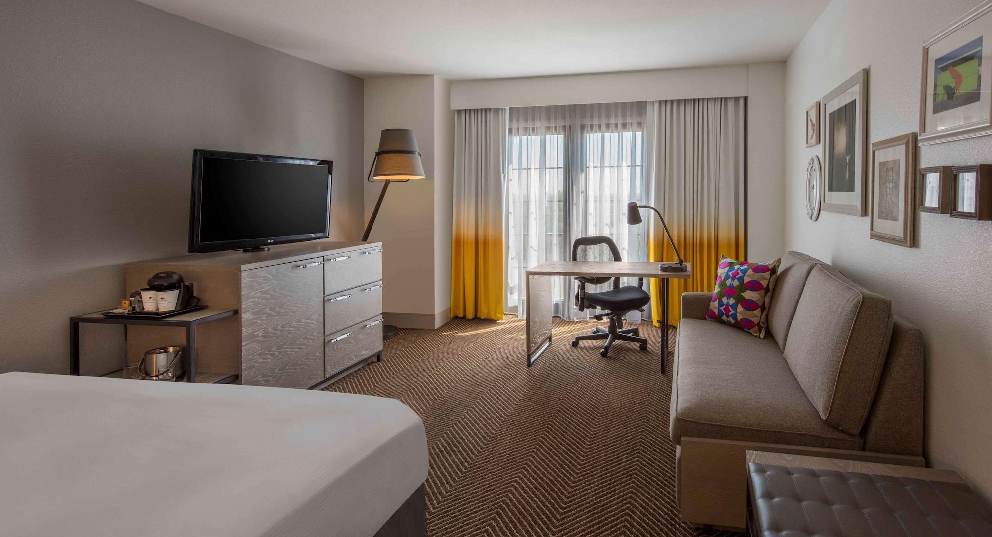 Doubletree By Hilton Austin — 10
