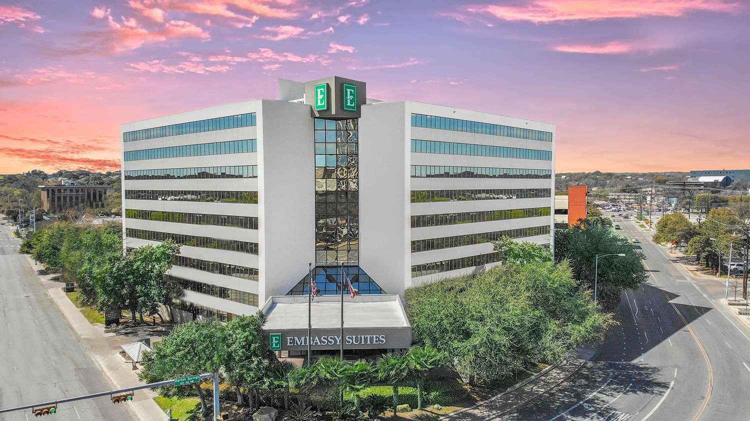 Embassy Suites by Hilton Austin Downtown South Congress — 5