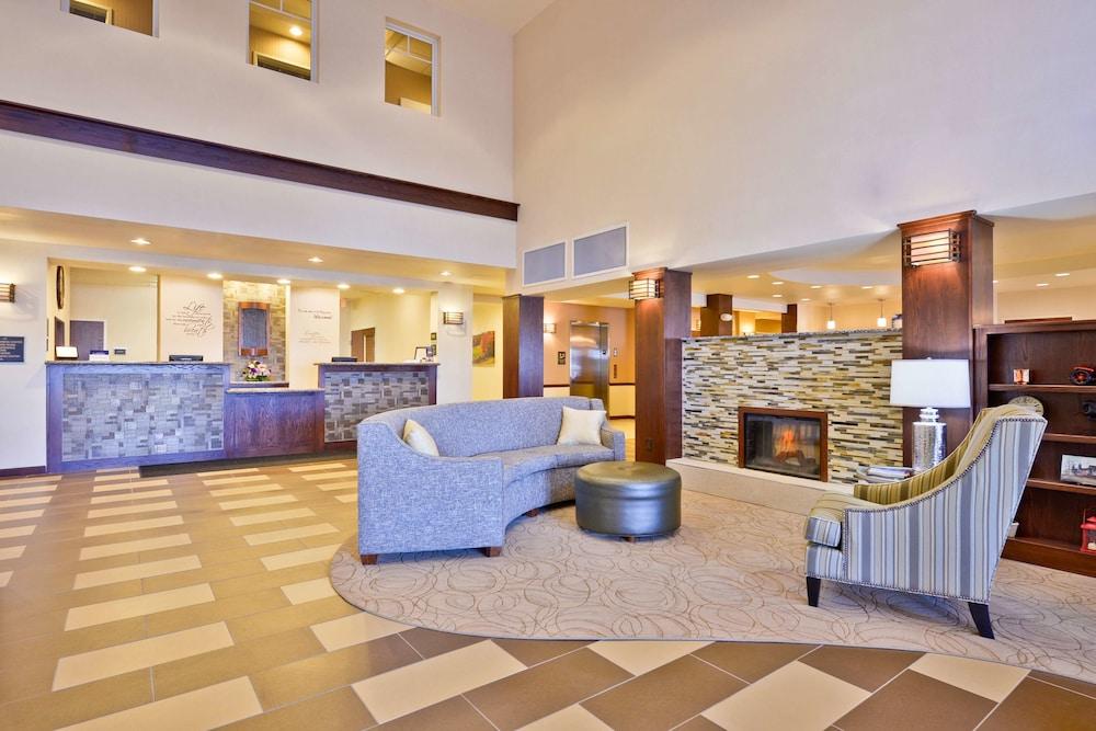 Green Mill Village Hotel & Suites, BW Signature Collection — 7