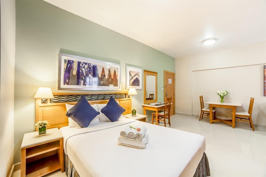 Golden Sands Hotel Apartments 3 — 5