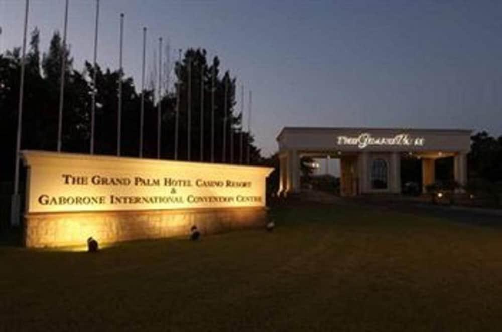 Peermont Metcourt Inn at The Grand Palm Resort — 3
