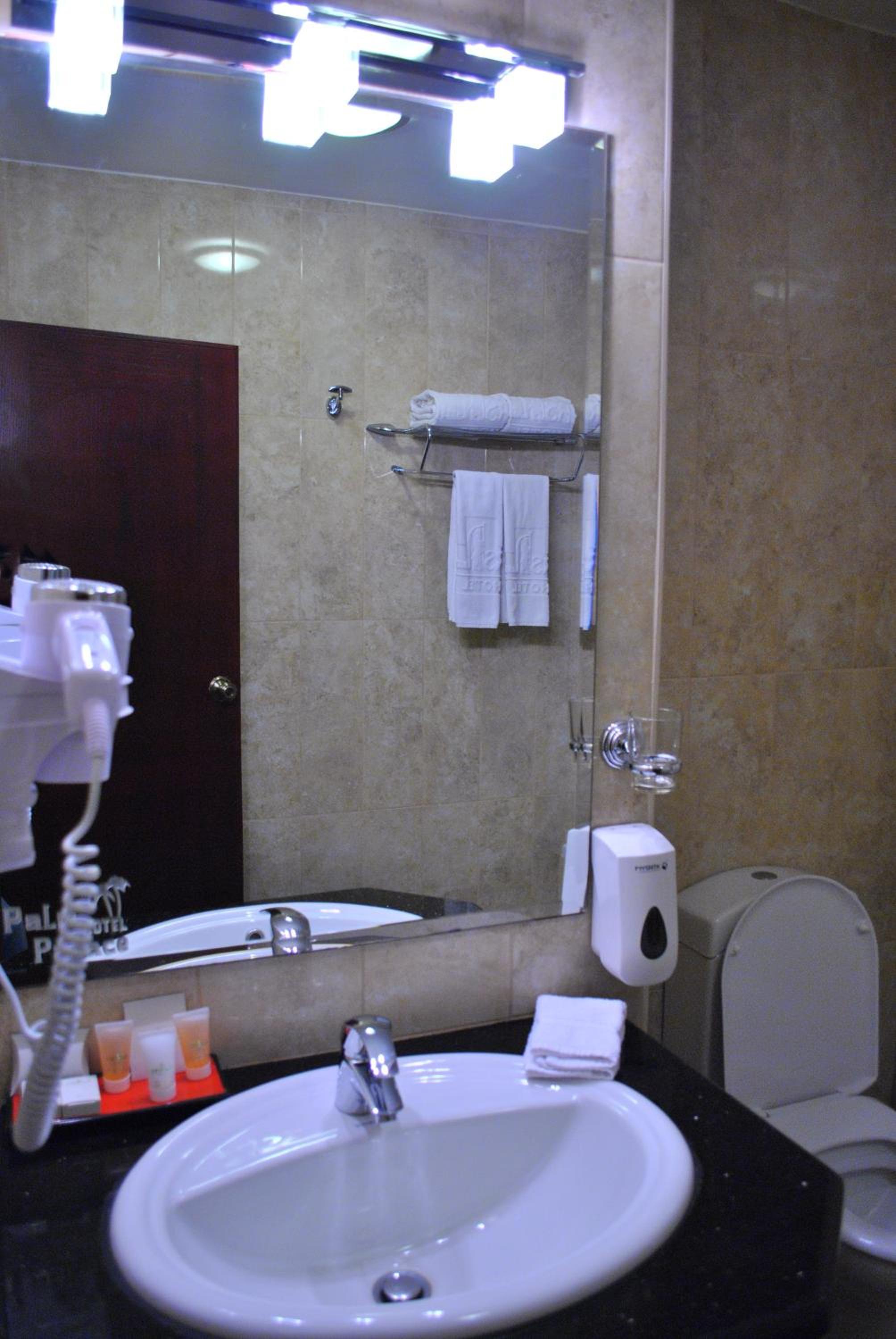 LARSA HOTEL 74334 — 9