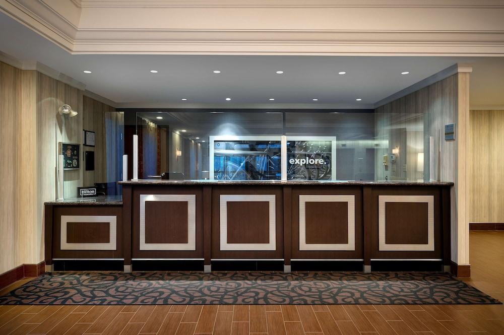 Hampton Inn Boston-Cambridge — 4