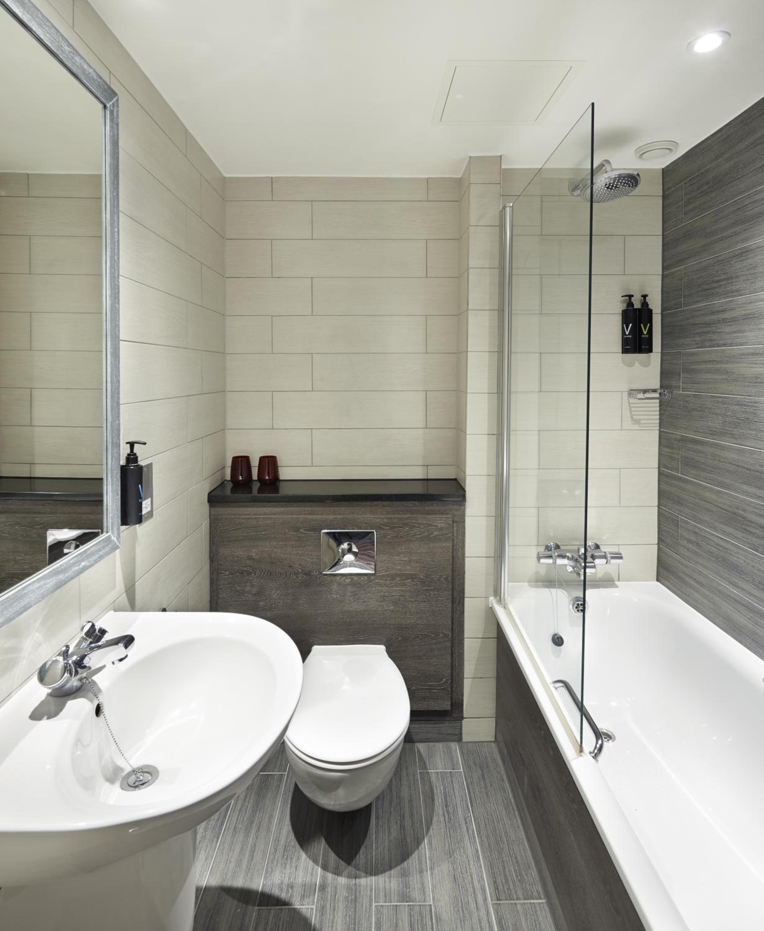 Village Urban Resort Aberdeen — 10
