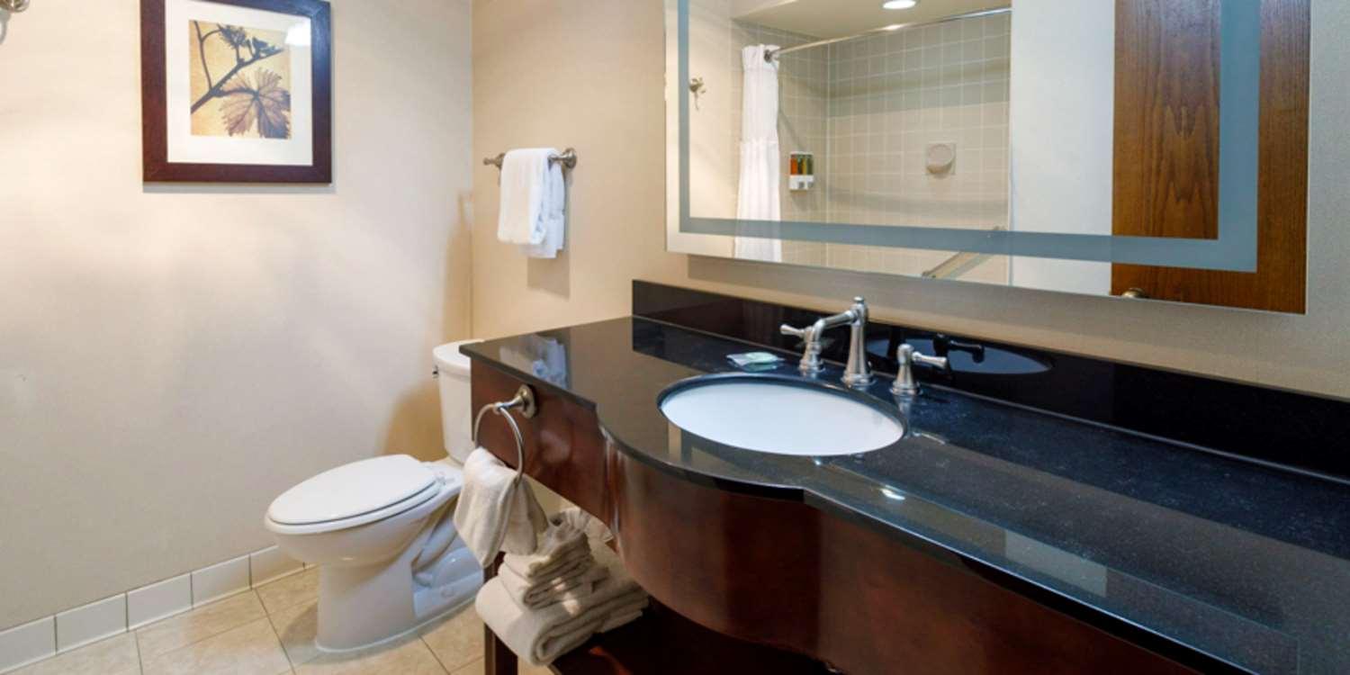 Maverick Hotel and Casino by Red Lion Hotels — 2