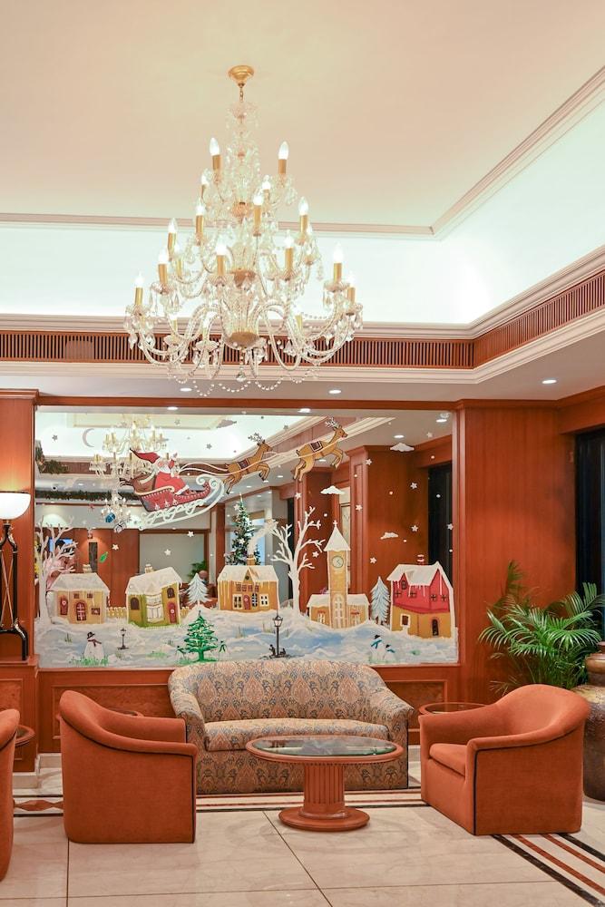 Fariyas Hotel Mumbai — 7