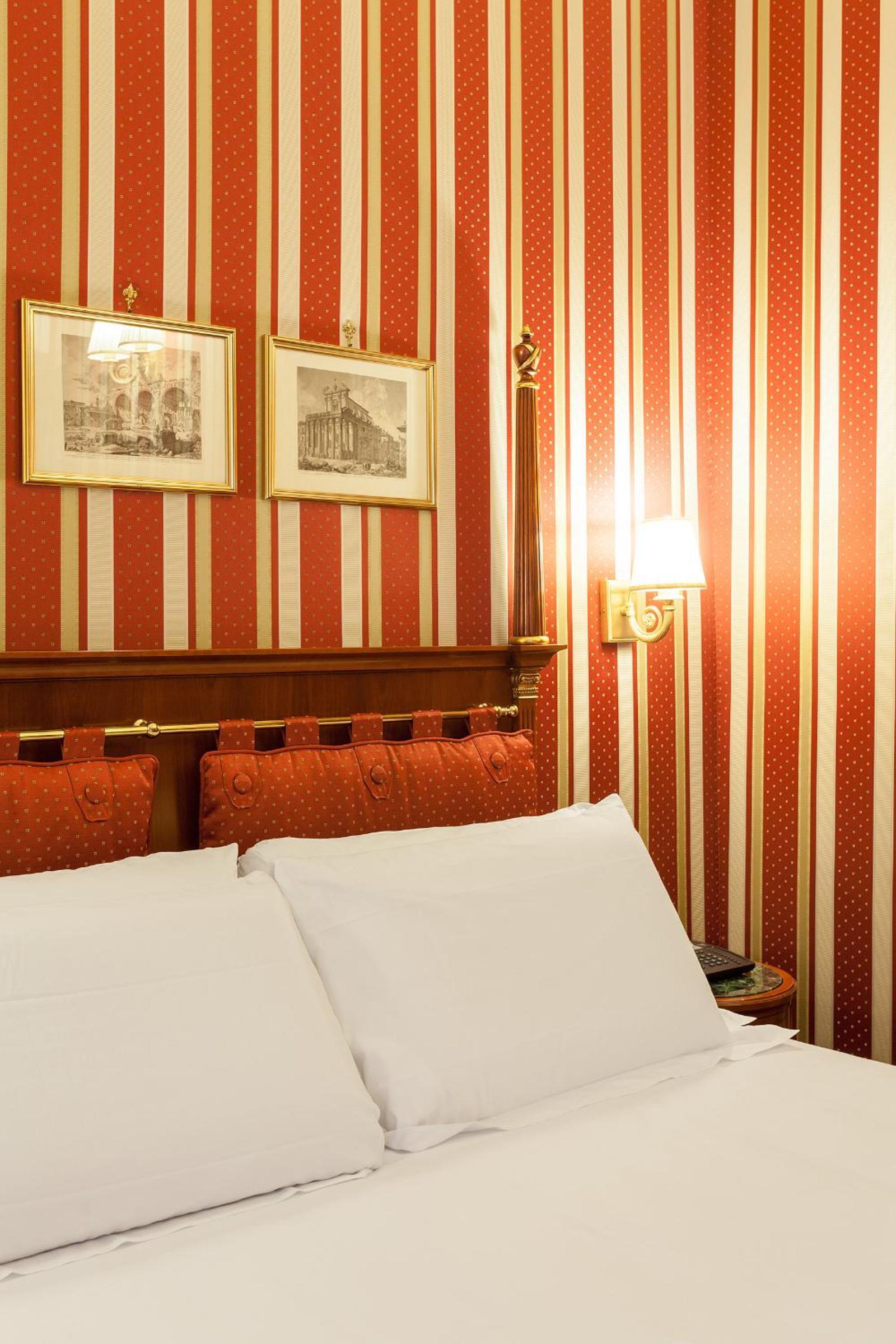 Th8 Palm Dubai Beach Resort, Vignette Collection