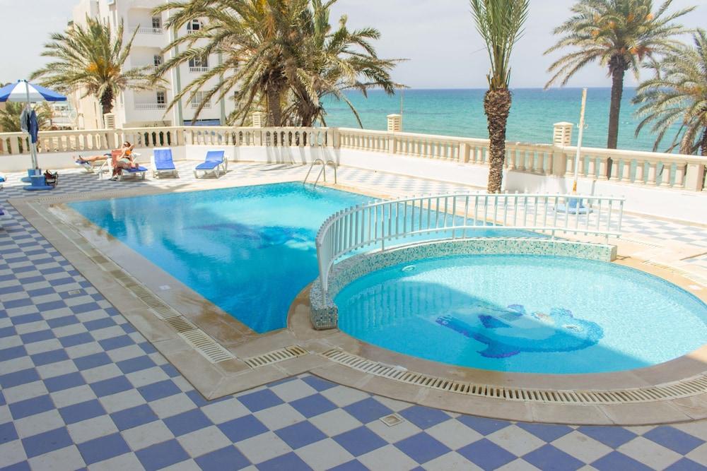 HOTEL DREAMS BEACH 891535 — 5