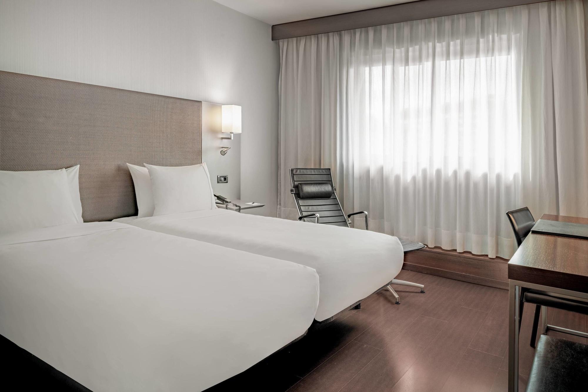 AC HOTEL PORTO 76004 — 8