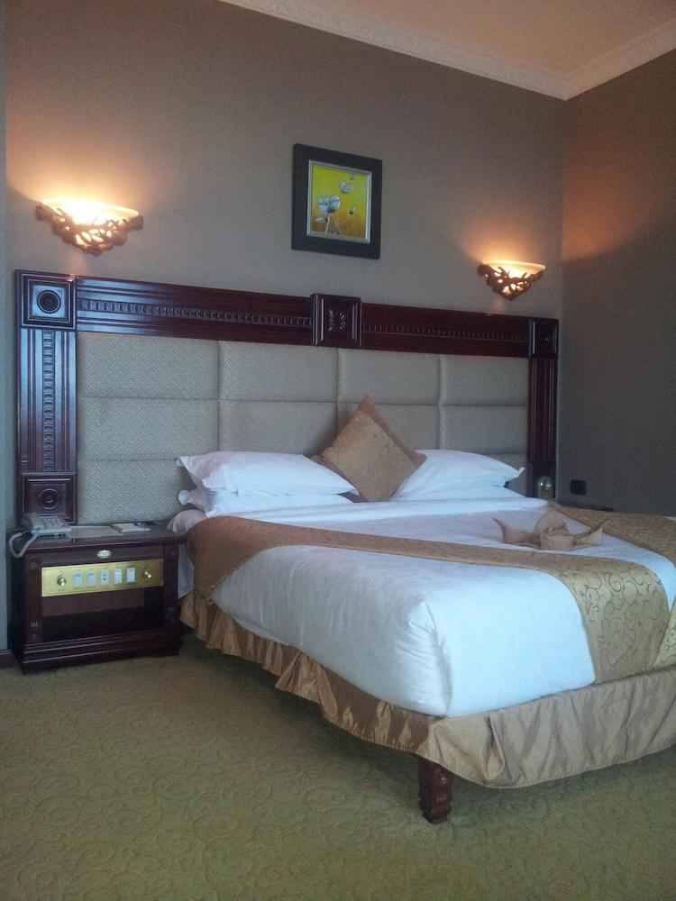 Friendship International Hotel — 9