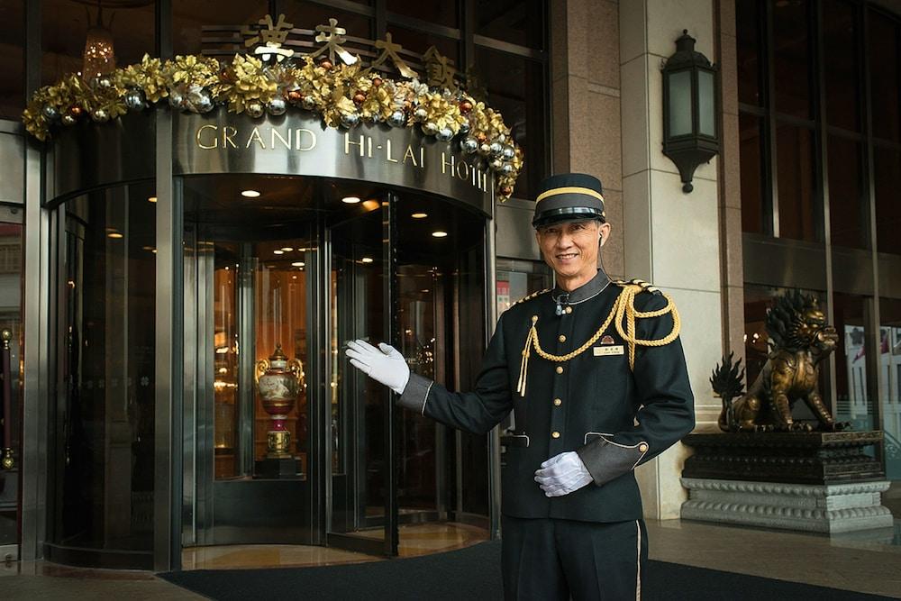 GRAND HI LAI — 9