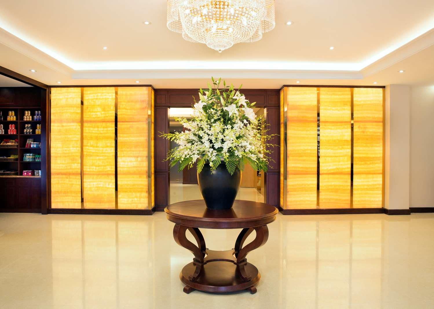 Hilton Garden Inn Hanoi — 6