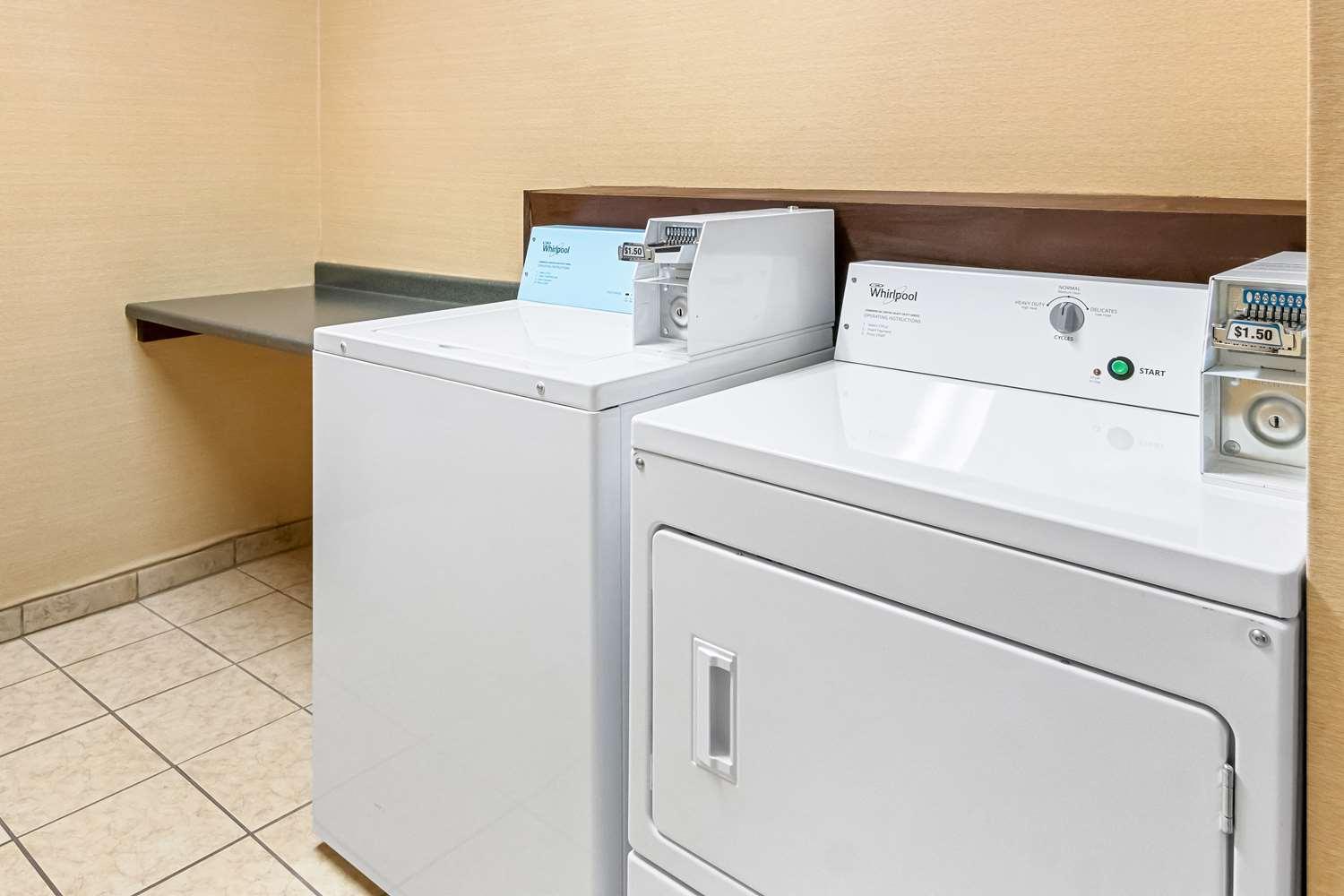 Hampton Inn Suites Abilene I-20 — 8