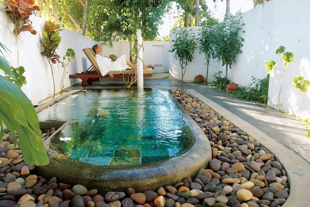 Veranda Grand Baie Hotel and Spa