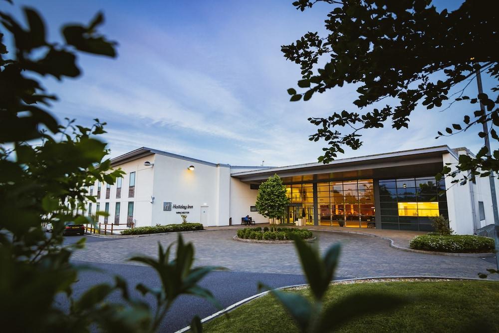 voco Winchester Hotel & Spa By IHG — 3