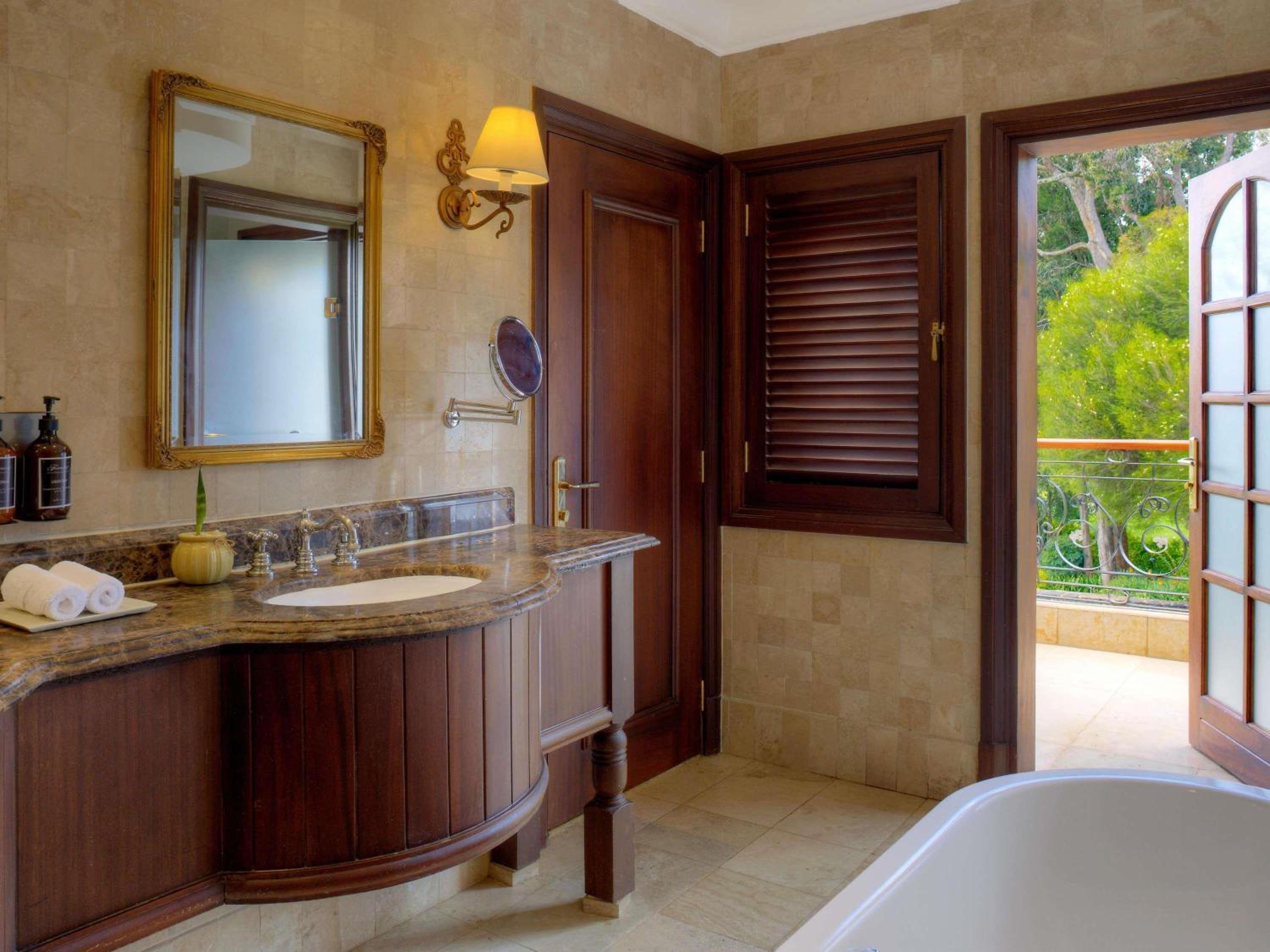 Fairmont Mount Kenya Safari Club — 2