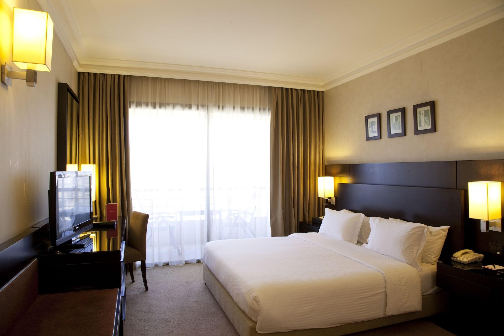 Ramada Plaza by Wyndham Beirut Raouche — 8