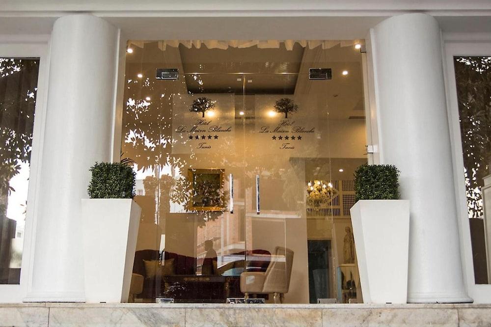 HOTEL LA MAISON BLANCHE 128974 — 5