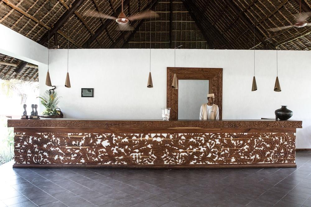 Karafuu Beach Resort & Spa — 8