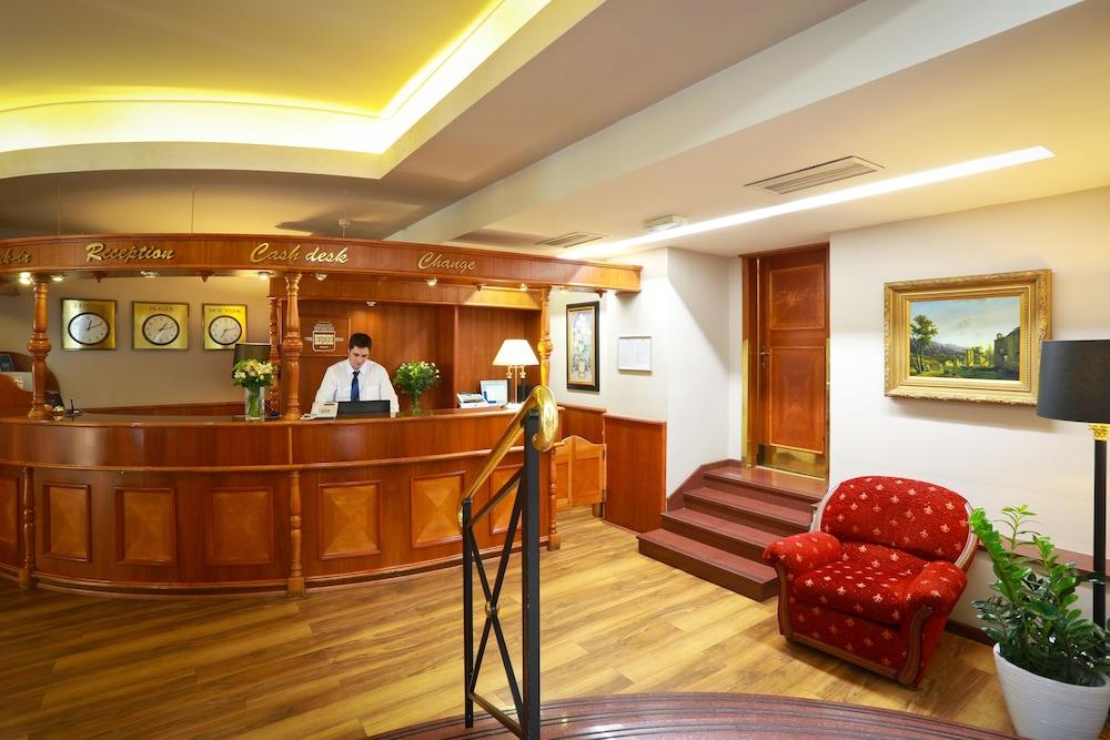 Belvedere Hotel — 8